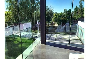Enlarge photo 22
