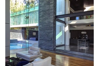 Enlarge photo 27