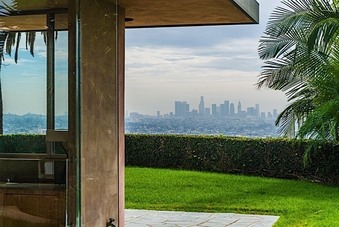 Enlarge photo 118