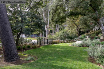 Enlarge photo 69