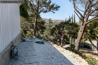 Enlarge photo 39