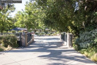 Enlarge photo 26
