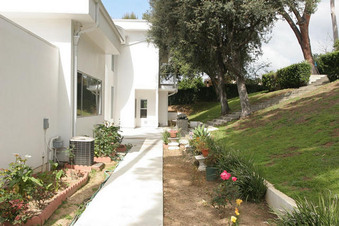 Enlarge photo 64
