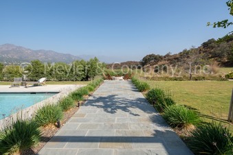 Enlarge photo 84