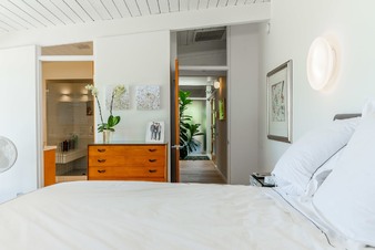Enlarge photo 32
