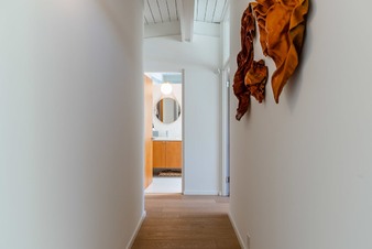Enlarge photo 46