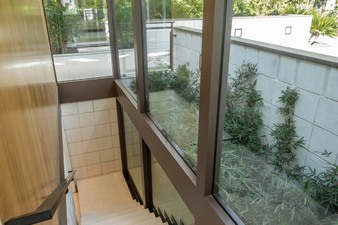 Enlarge photo 28