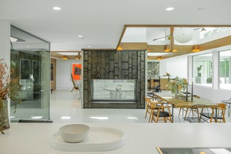 Enlarge photo 35