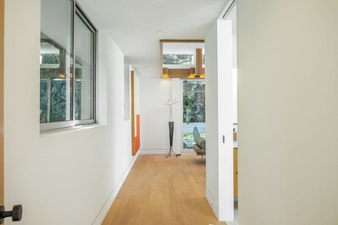 Enlarge photo 39