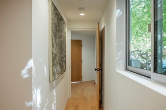 Enlarge photo 50