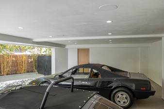 Enlarge photo 53
