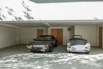 Enlarge photo 54
