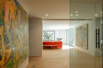 Enlarge photo 63