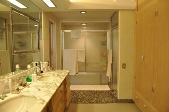 Enlarge photo 33