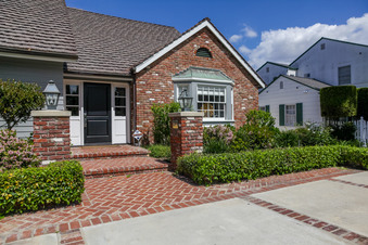 Barron (PL-3554) -Toluca Lake