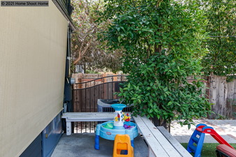 Enlarge photo 38
