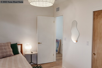 Enlarge photo 25