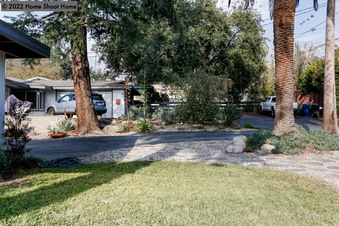 Enlarge photo 35