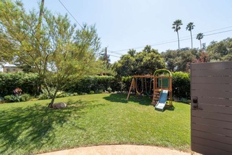 Enlarge photo 79