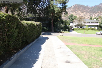 Enlarge photo 68