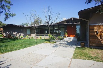 Pally (FSL-1209) -Studio City Hills