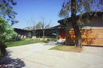 Enlarge photo 2