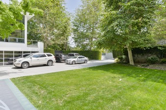 Enlarge photo 3