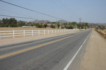 Escondido Cyn Rd. -Agua Dulce
