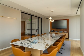 Enlarge photo 19