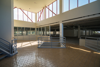 Enlarge photo 142