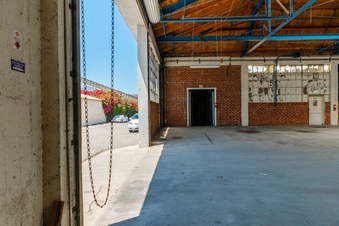 Enlarge photo 33