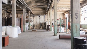 Enlarge photo 68