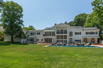 Enlarge photo 12