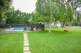 Enlarge photo 21