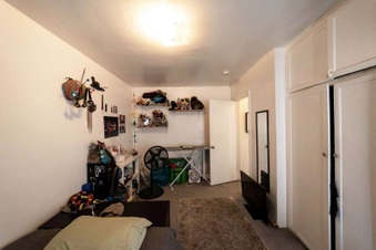 Enlarge photo 50