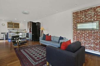 Enlarge photo 44