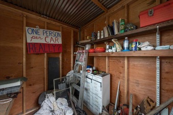 Enlarge photo 99