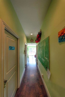 Enlarge photo 32