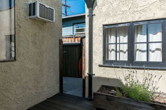 Enlarge photo 30