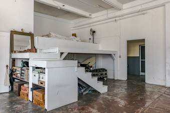 Enlarge photo 32