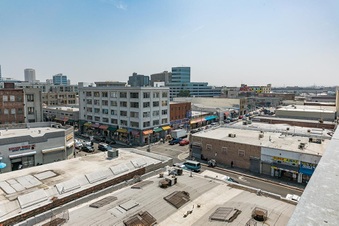 Enlarge photo 63