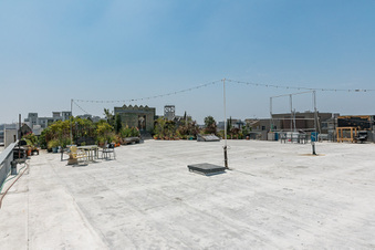 Enlarge photo 64
