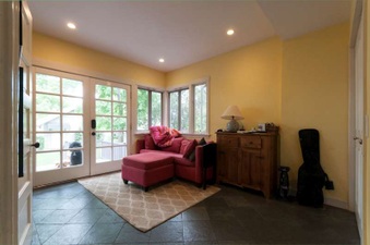 Enlarge photo 25