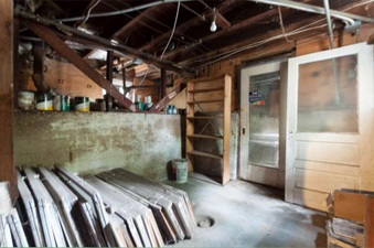 Enlarge photo 68