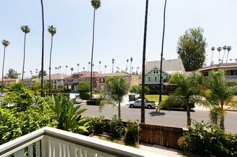 Enlarge photo 23