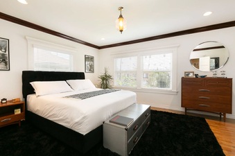 Enlarge photo 25