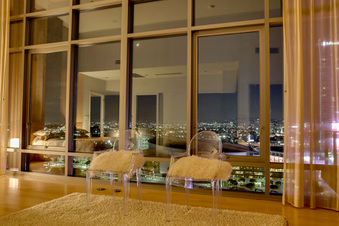 Enlarge photo 54