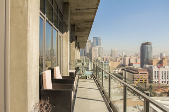 Enlarge photo 58