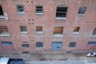 Enlarge photo 54