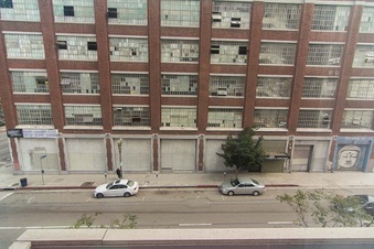 Enlarge photo 36